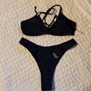 Black or White Reversible Women's Strappy Bikini Set - Sleek Two-Piece Swim